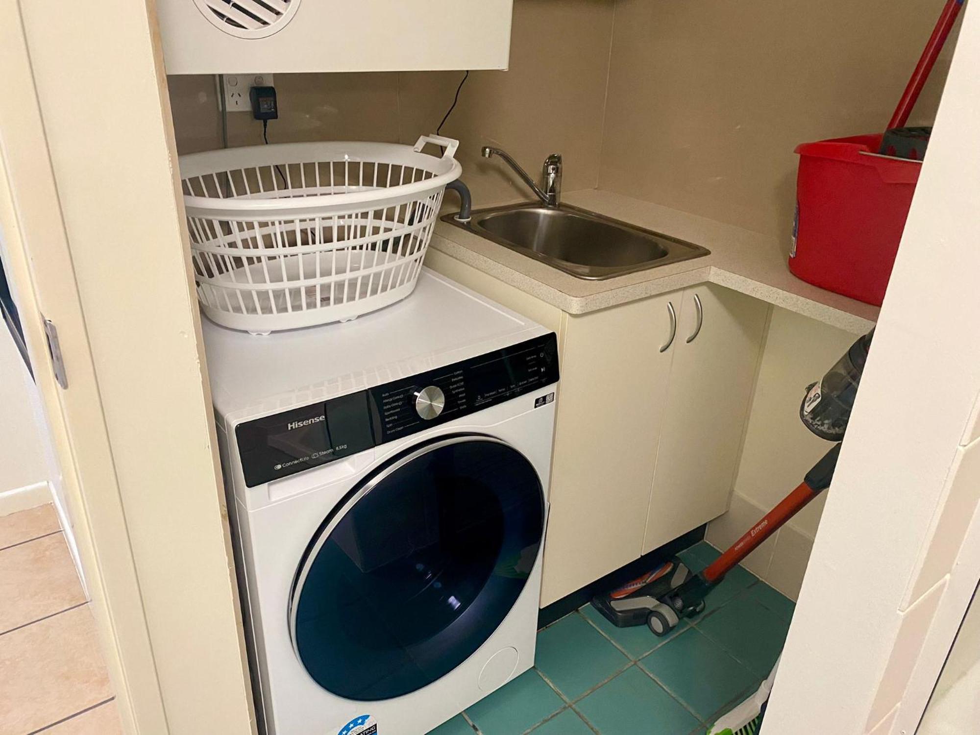 Apartment Within Reach Of The Beach! Townsville
