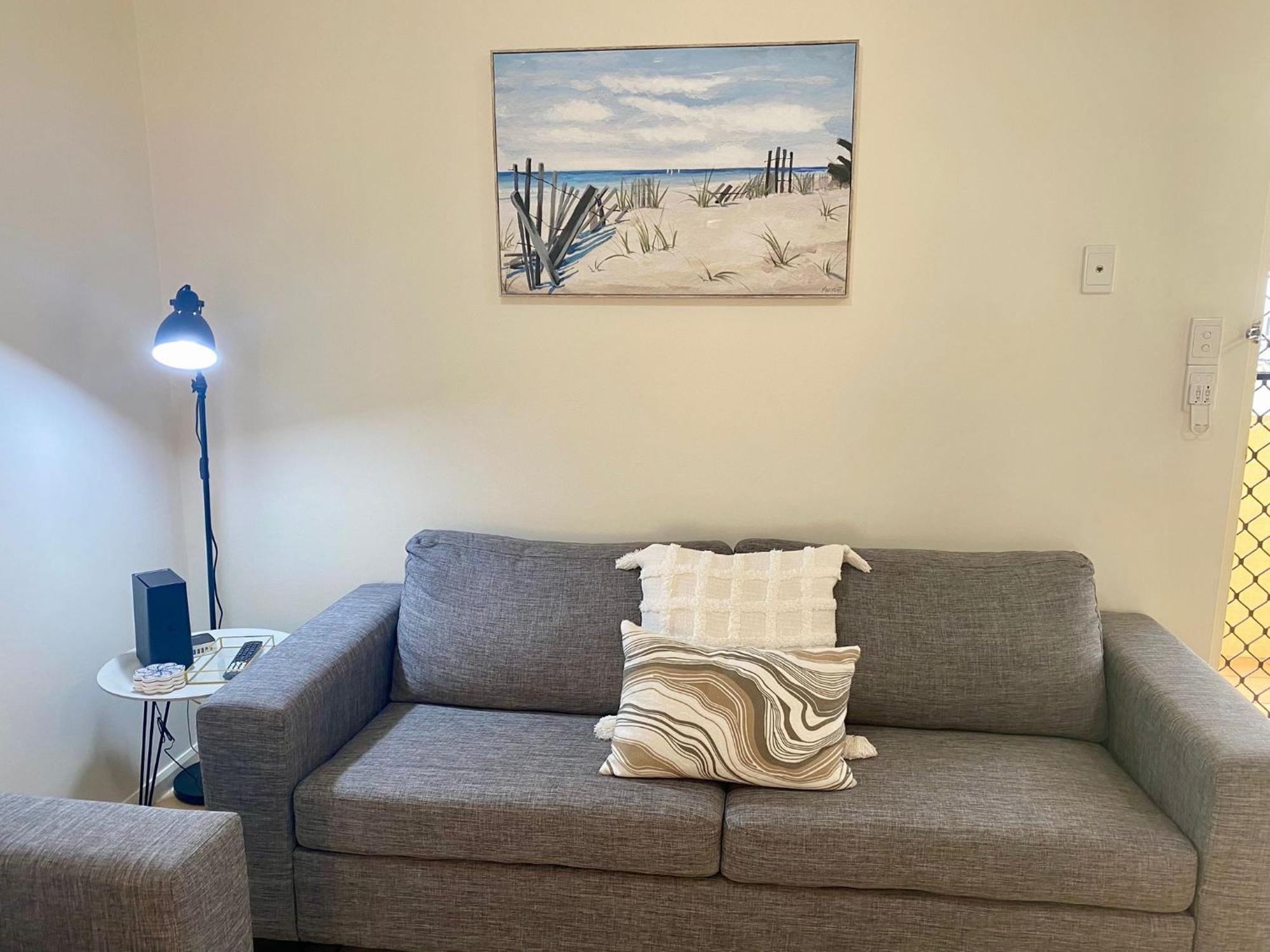 Within Reach Of The Beach! * Townsville